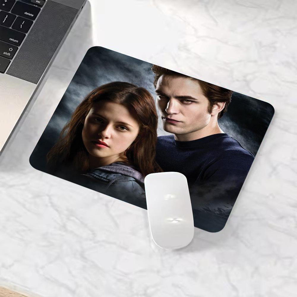 映画トワイライトマウスパッド PC コンピュータマウスマット - Laptop Accessories Writing Pad のレビューと価格
