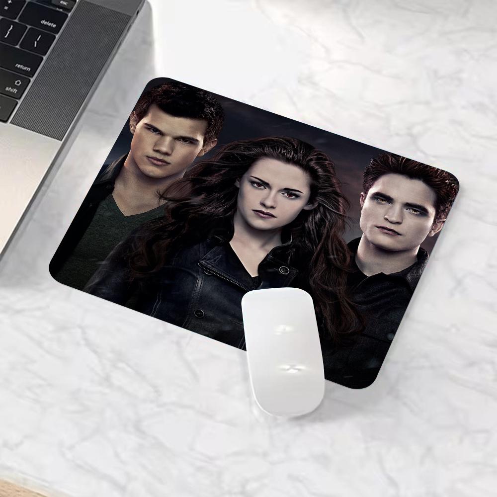 映画トワイライトマウスパッド PC コンピュータマウスマット - Laptop Accessories Writing Pad のレビューと価格